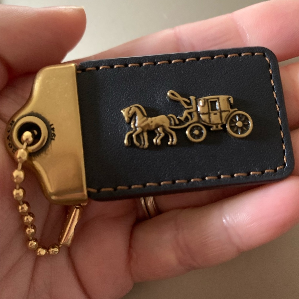 Coach 1941 Horse & Carriage Hang Tag